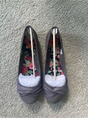 Rocket Dog Gray Twisted Toe Floral-Insole Ballet Flats